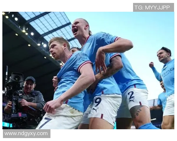 斯通斯：改打五后卫是教练的临场决议；真为福登感到高兴